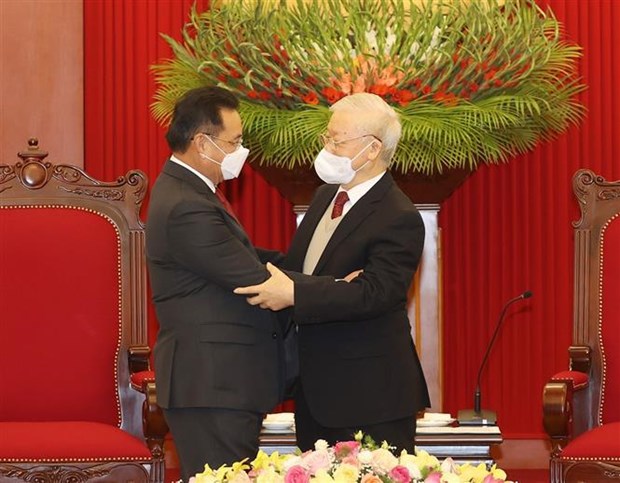 Party leader welcomes visiting chairman of Lao parliament